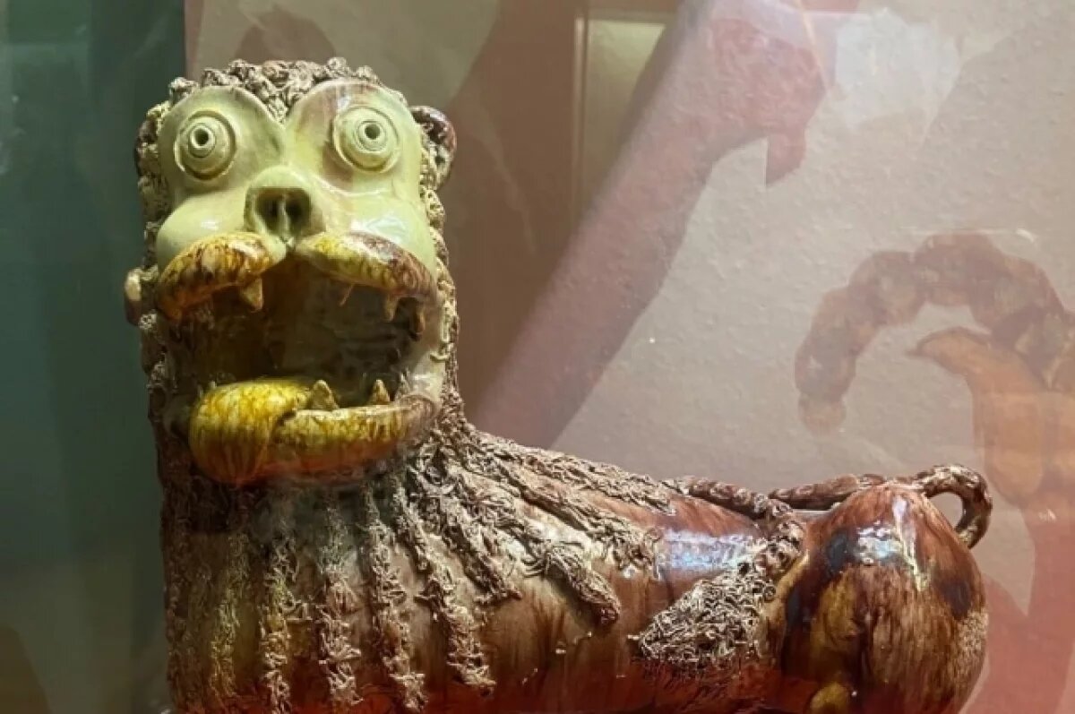    В ГИМе открылась выставка уникальной скопинской керамики