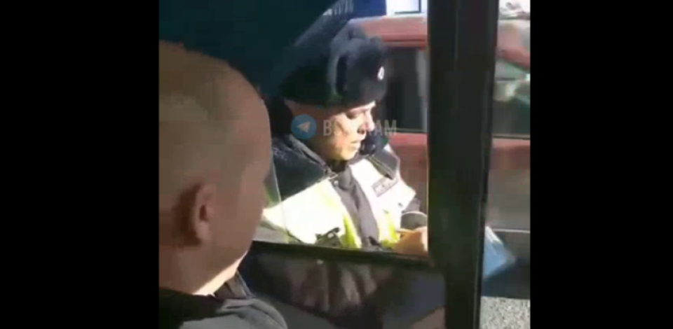    Бийчане заступились за водителя маршрутки. Источник: Кадр из видео