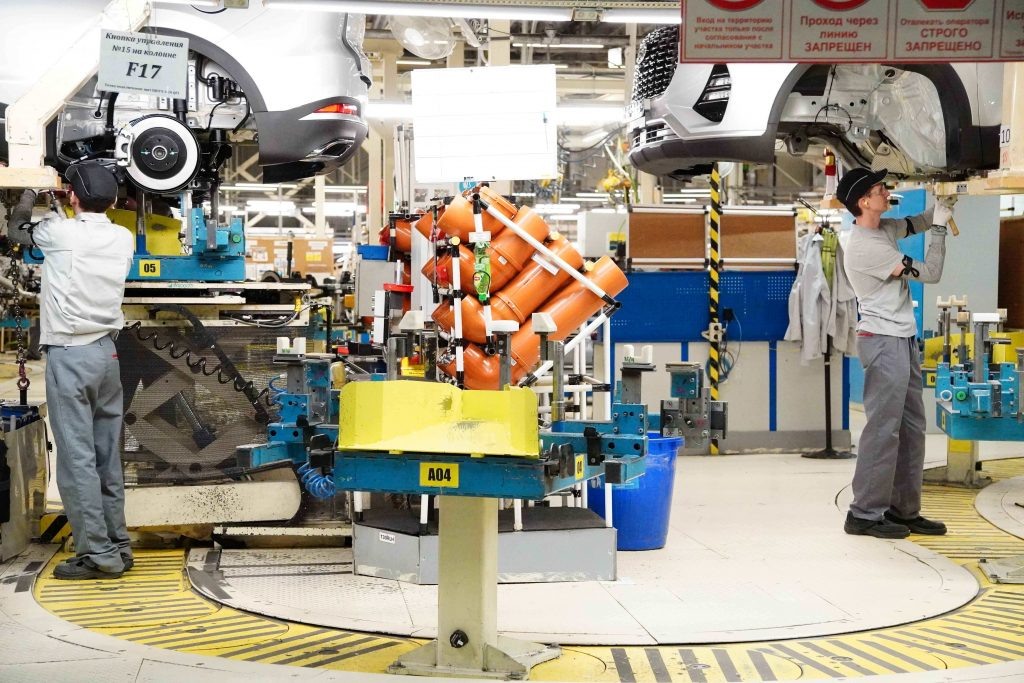 Производство кроссоверов Xcite X-Cross 7 и X-Cross 8 продолжается — несмотря на все слухи.