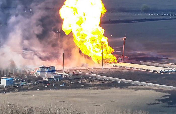     Последствия удара по газоизмерительной станции «Суджа».стоп-кадр видео Миобороны России/ТАСС