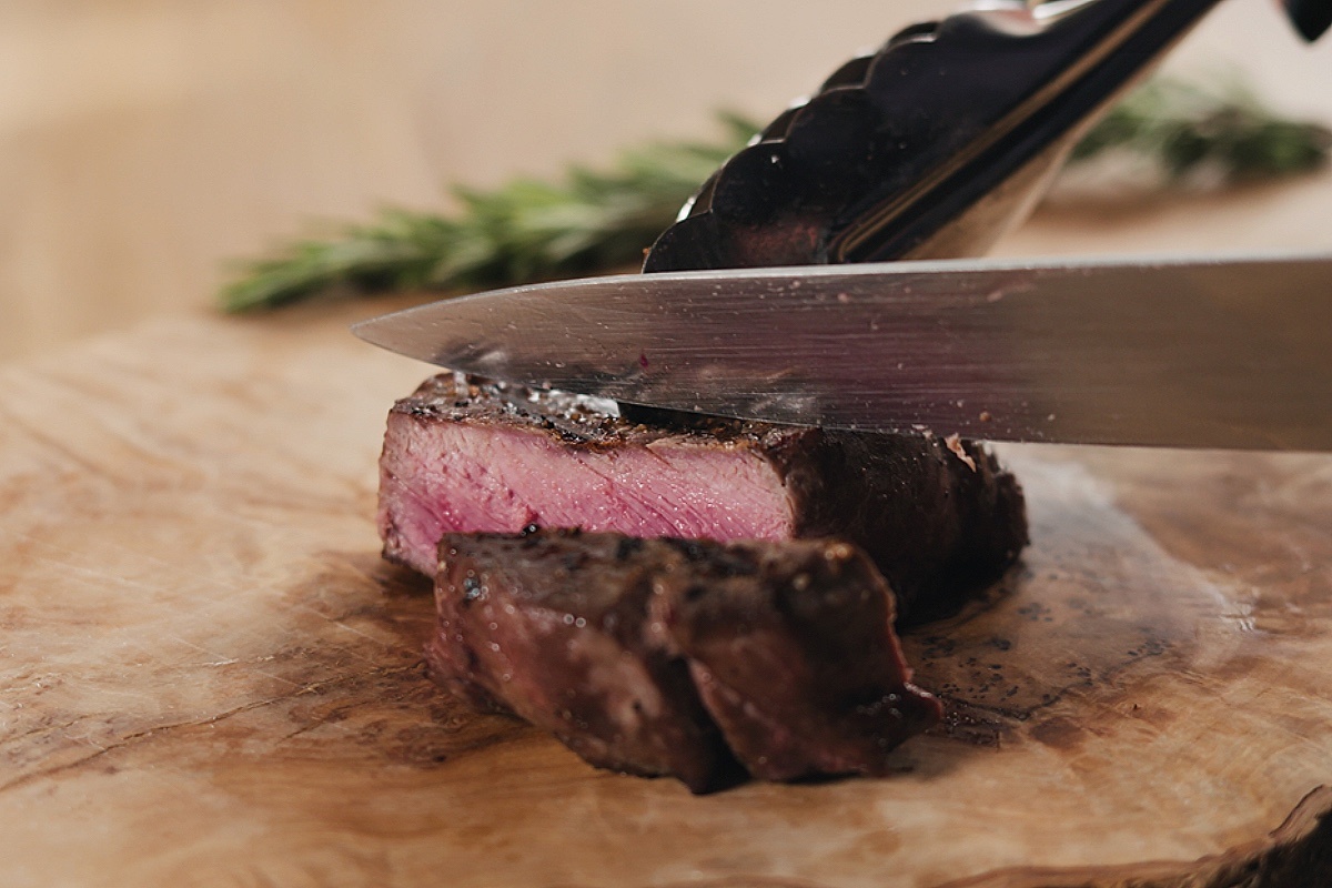 GCapture / Shuttersock / FOTODOM📷Стейк прожарки medium rare