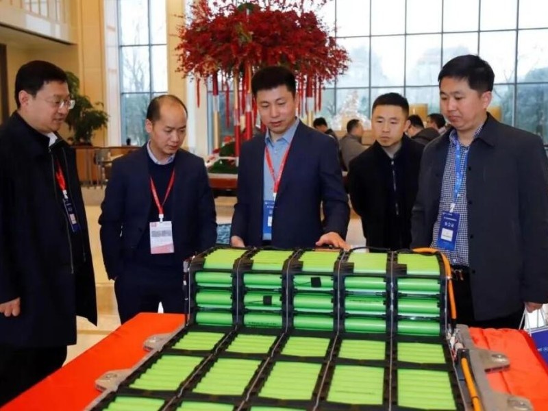    Новые автомобильные аккумуляторы Hina Battery заряжаются за 25 минут