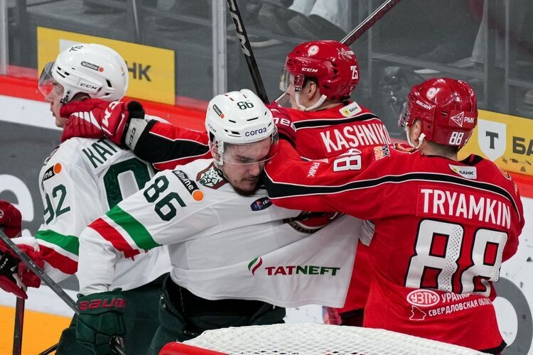    Дмитрий Кателевский (слева) и Никита Дыняк / фото: ak-bars.ru