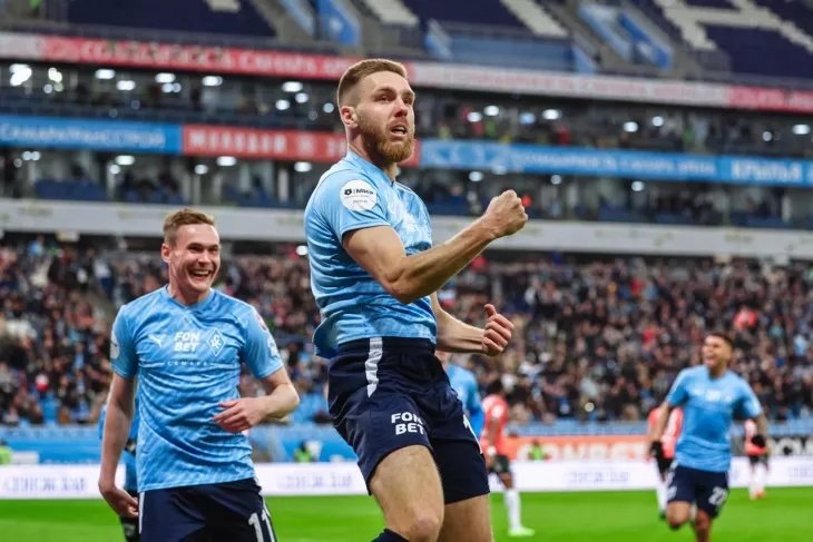    «Крылья Советов» разорвали «Локомотив», отправив в ворота москвичей пять мячей Фото #1