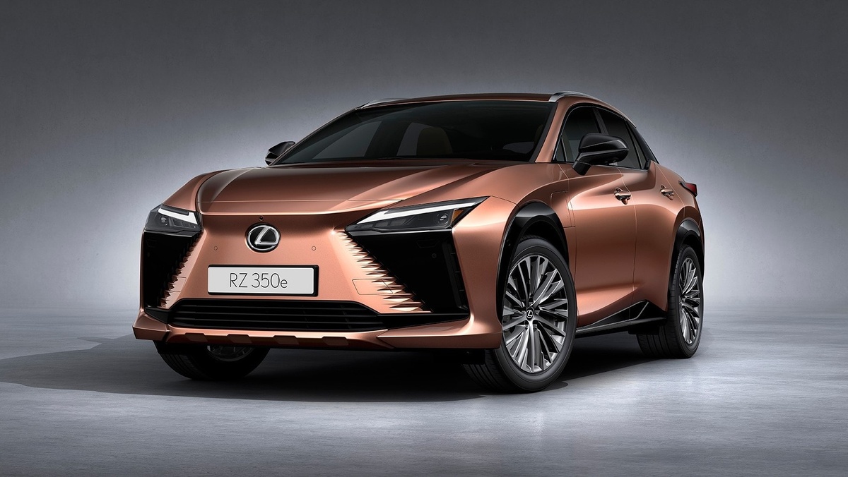  Lexus RZ 550e F Sport