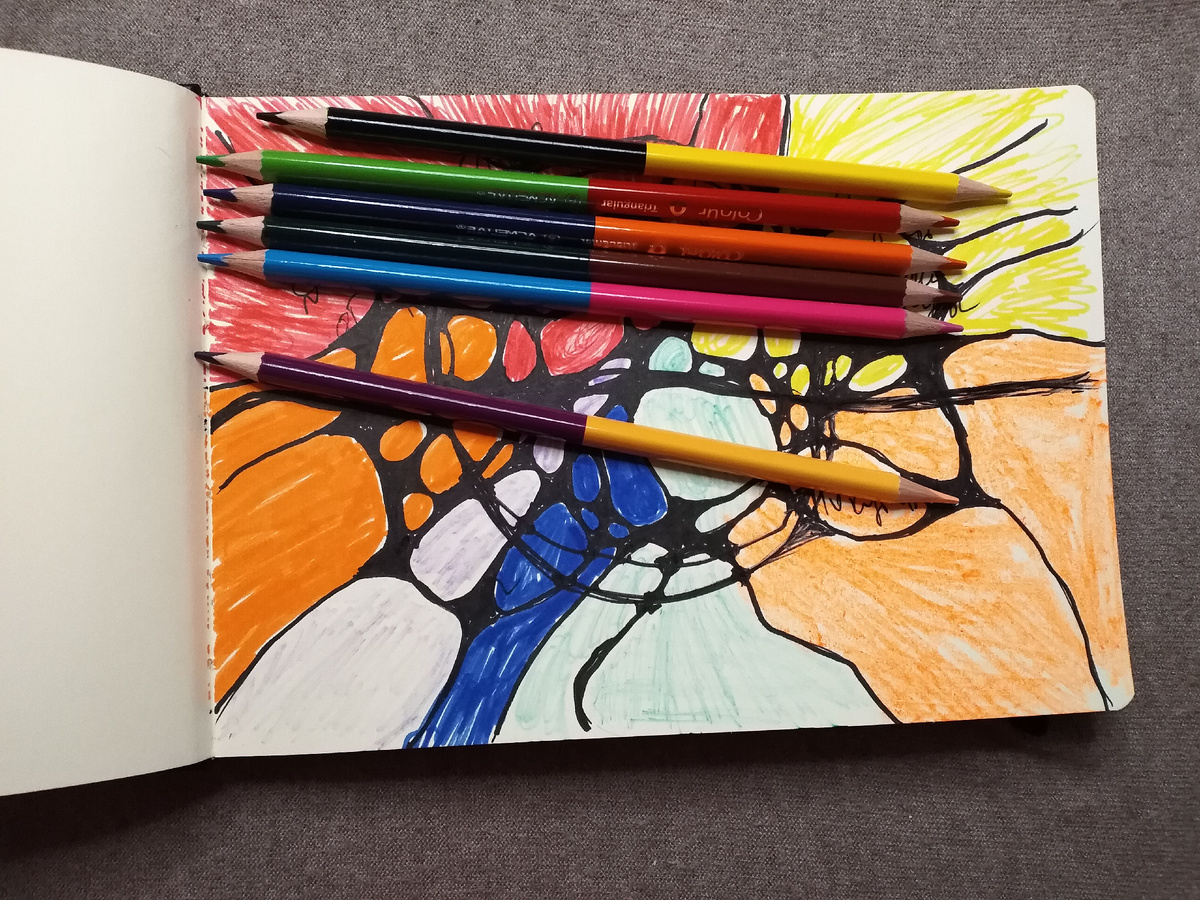 Решила, что 12 цветов пока достаточно.