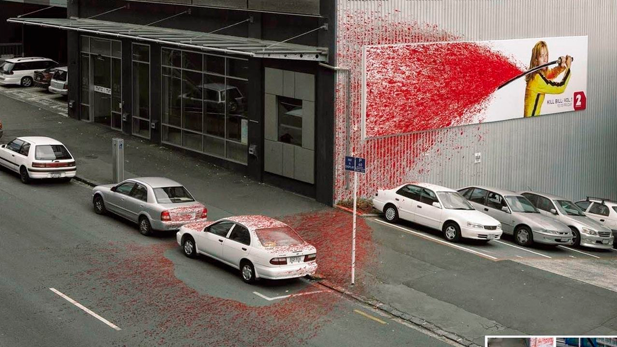 Рекламный баннер фильма "Убить Билла"