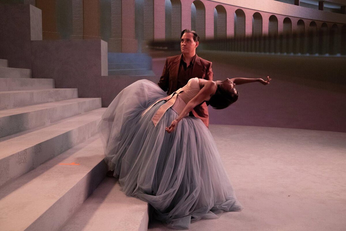 @ncrph / Arna Media
Плутон похищает Эвридику.