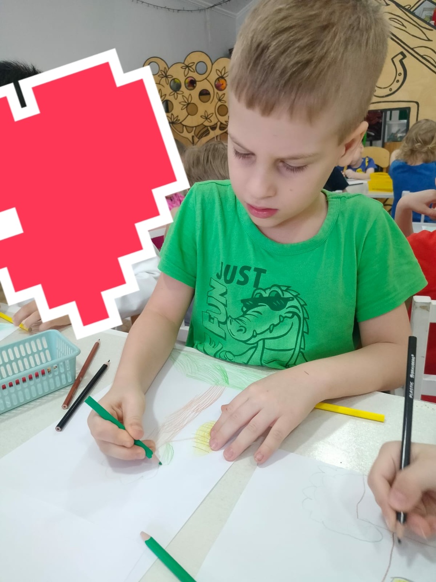 Илюха -главный поставщик контента)