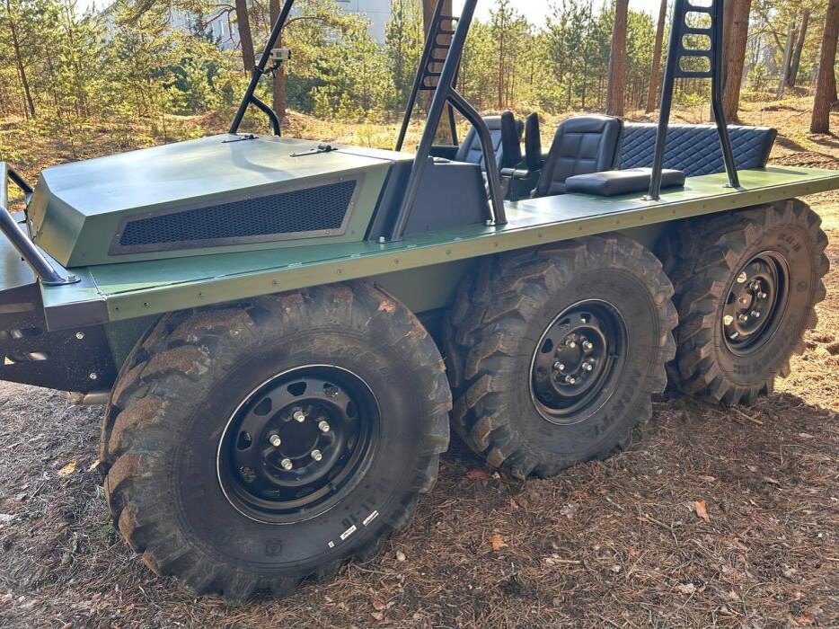 На выставке промышленности Псковской области «Азимут» представит две модели вездеходов
Фото: предоставил директор компании Денис Быченков