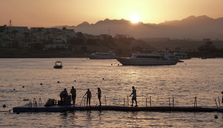     Вечер в бухте. Хургада. Фото: Андрей Кашкаров, личный архив