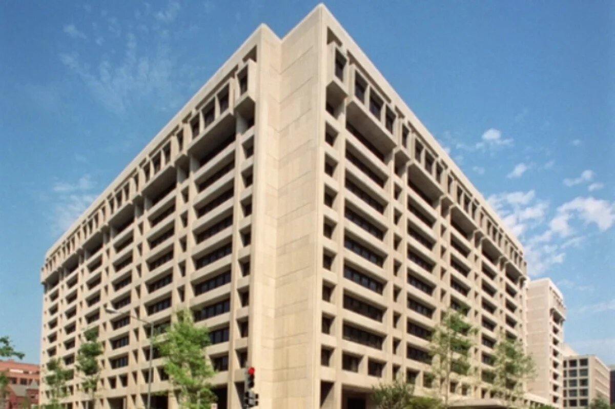    МВФ одобрил выделение нового пакета помощи Киеву