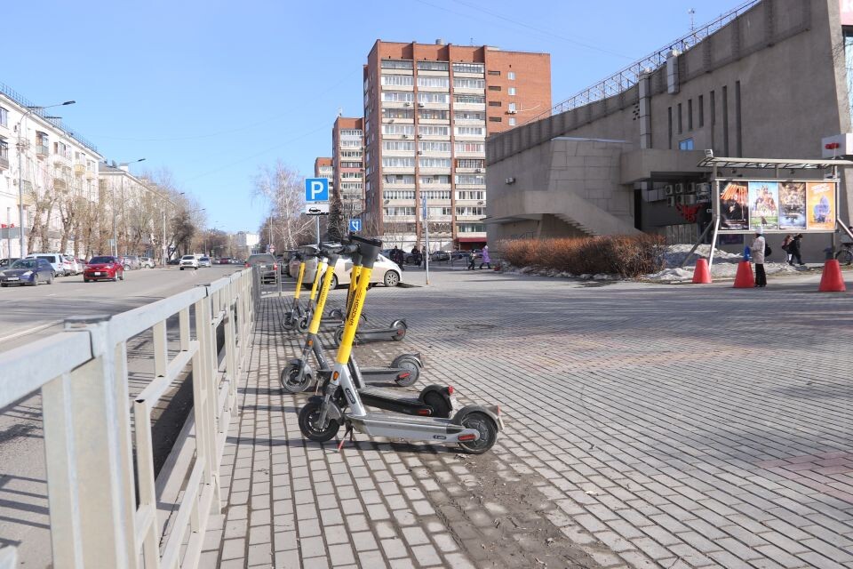    Электросамокаты. Барнаул. Источник: Виталий Барабаш/"Толк"
