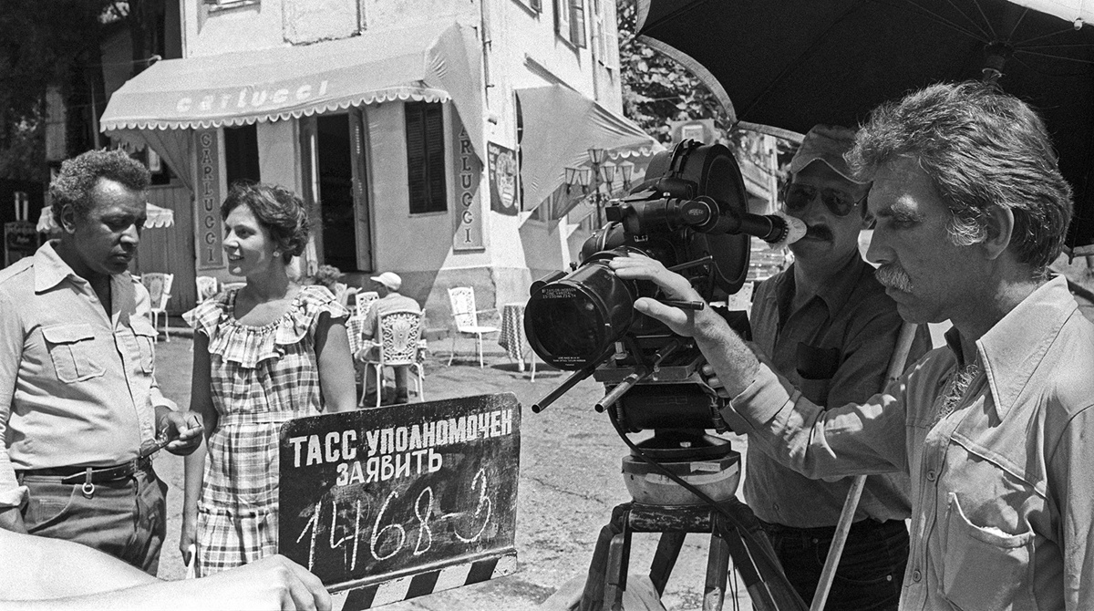 На съемках фильма «ТАСС уполномочен заявить»