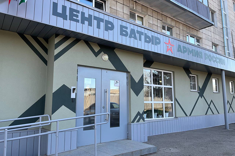    «Моя главная цель — помочь. Хочу, чтобы все поскорее закончилось».   
Фото: «БИЗНЕС Online»