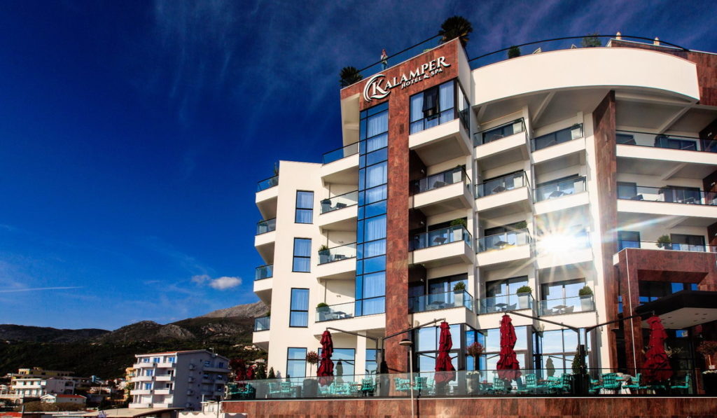 Отель Калампер