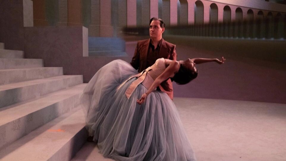    Кадр из фильма «Дольче!». Фото: Digilife Movie/Dolce & Gabbana/Rai Cinema/Showlab/CoolConnections/Arna Media/kinopoisk.ru