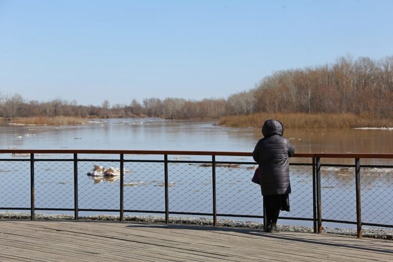    За сутки уровень Урала повысился в Оренбурге и понизился в Орске Оренбуржье