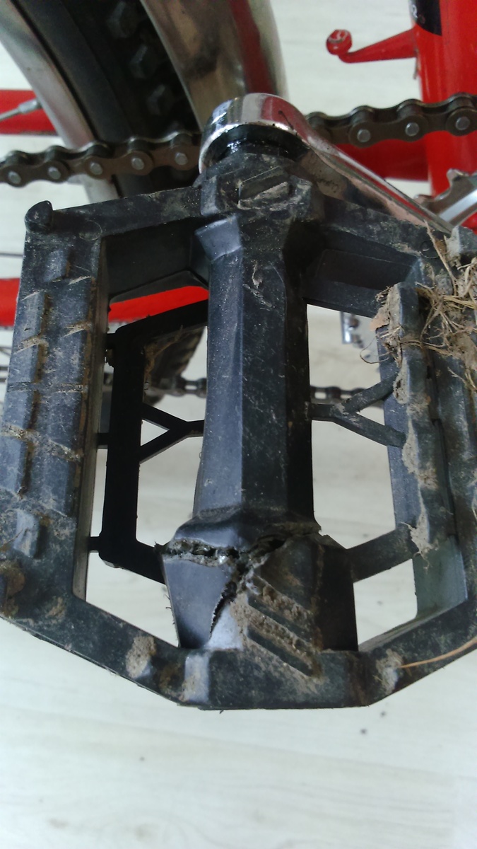 Ой... А с другой стороны всё оказалось куда хуже. Источник:фото автора.