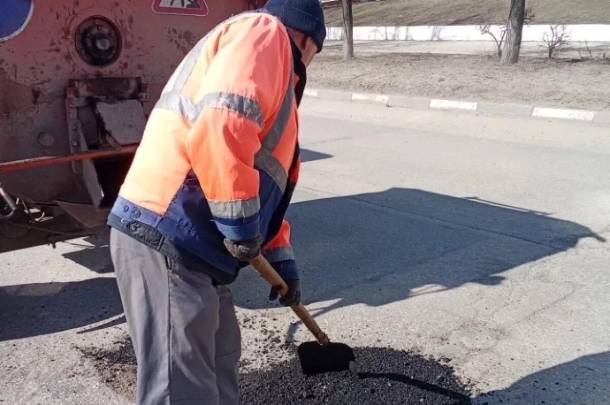    Ульяновские дорожники за сутки залатали ямы на 11 участках