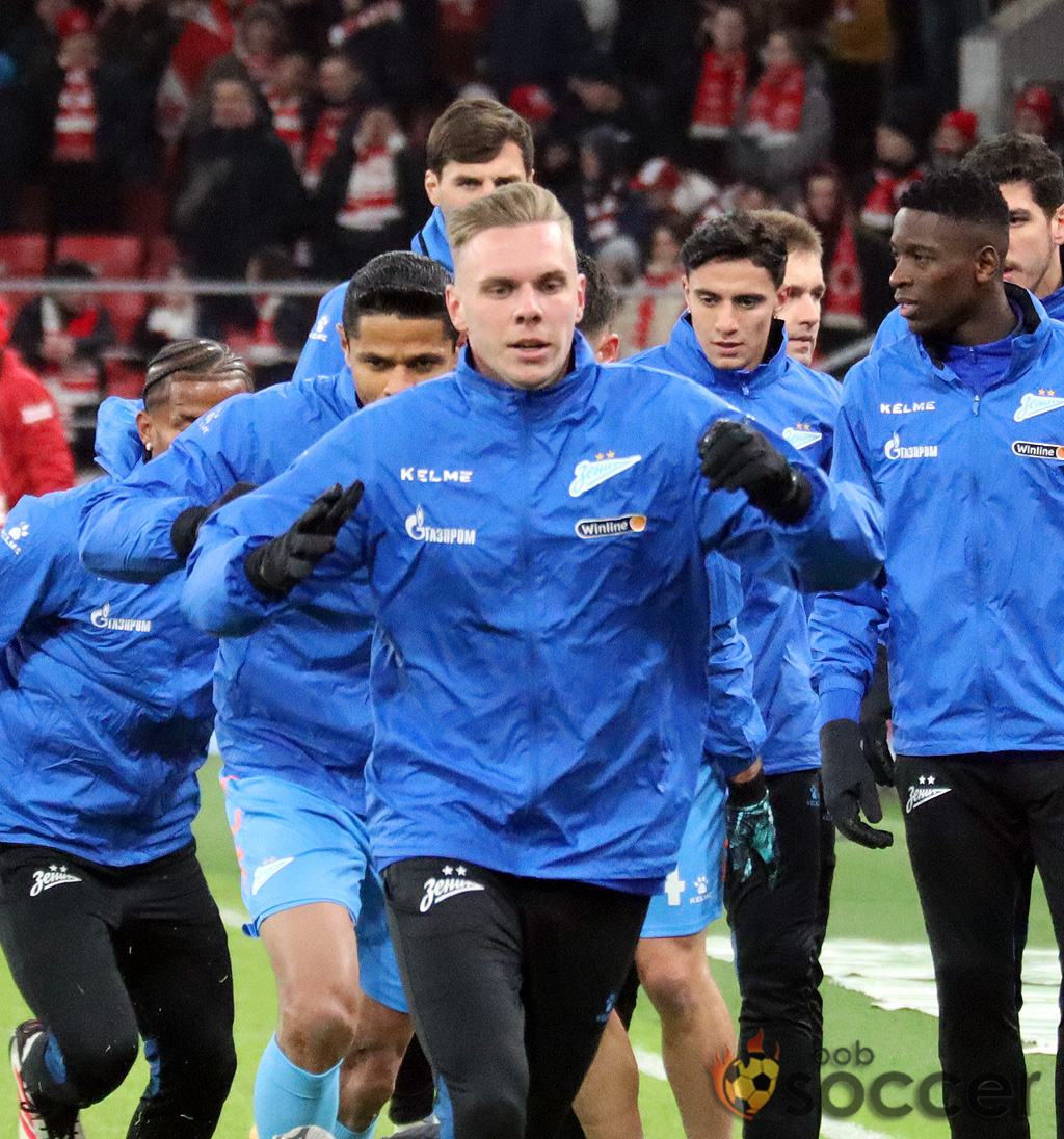    «Зенит» гасит огоньАлексей Андрианов