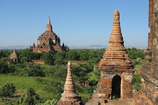    Туристы из России не могут покинуть Мьянму из-за последствий землетрясения