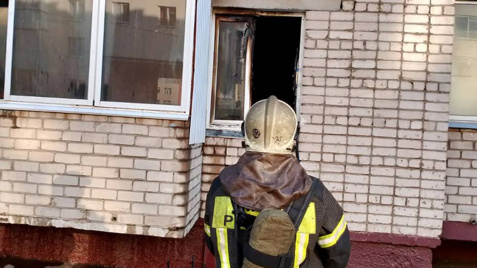 В Нижнекамске при пожаре на Вокзальной улице погибла 54-летняя женщина.📷Фото: ГУ МЧС России по Республике Татарстан