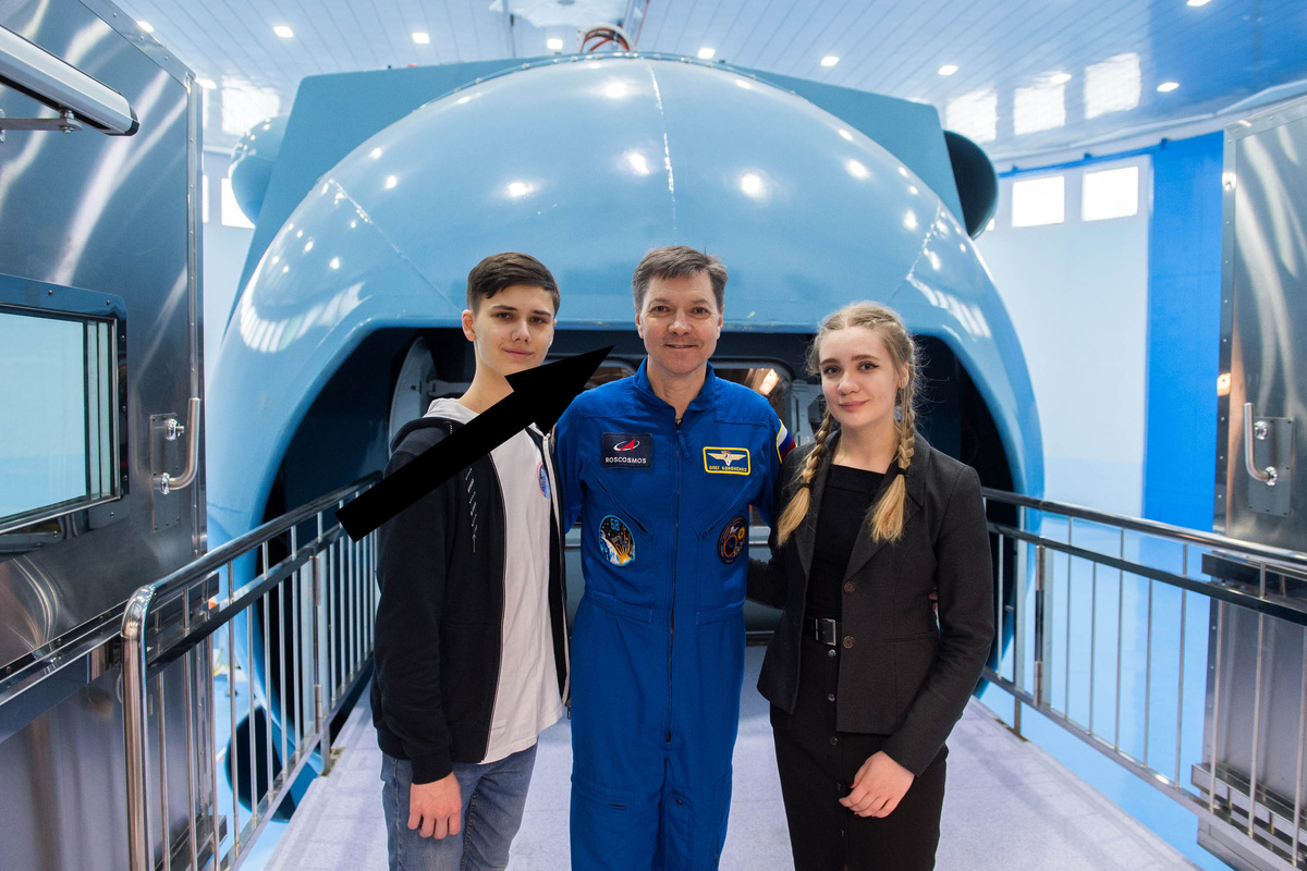    Тайный визит Армстронга в Звёздный городок