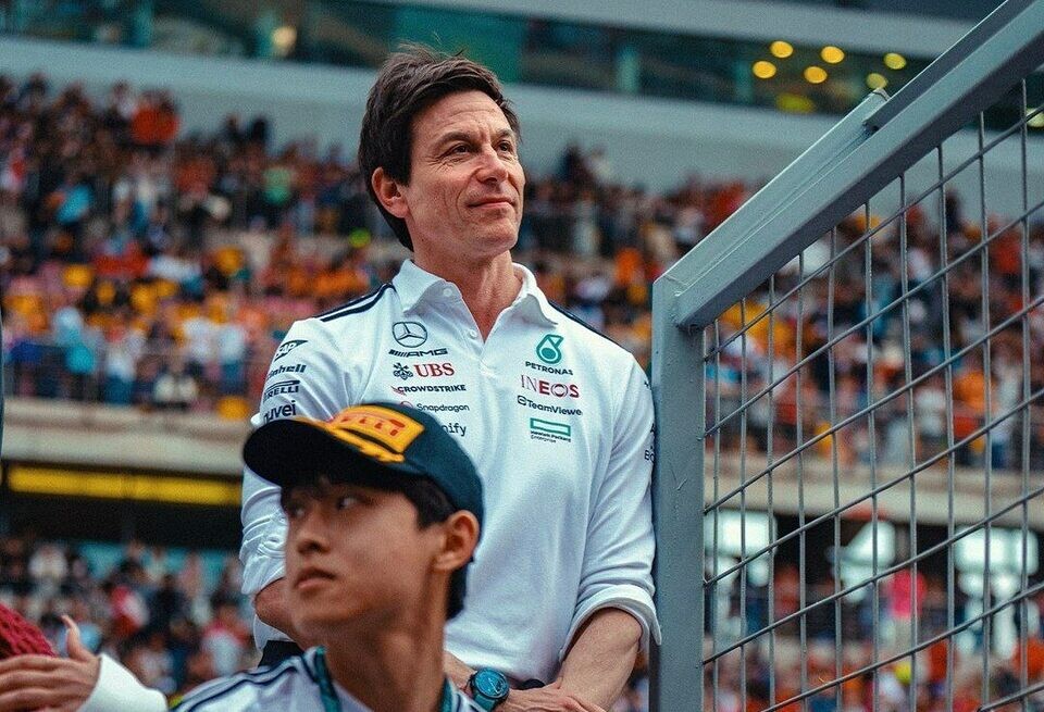    Тото Вольф: Хочу сохранить состав пилотов Mercedes на 2026 годMercedes