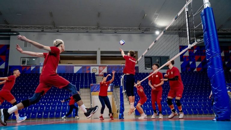    В Оренбурге пройдет первый этап Кубка Ревы по волейболу Антон Пичурин