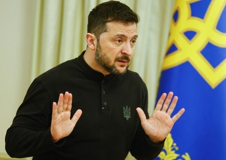    Зеленский отказался рассчитываться с США за поставки вооружений. Сделка по ископаемым отвергнута?