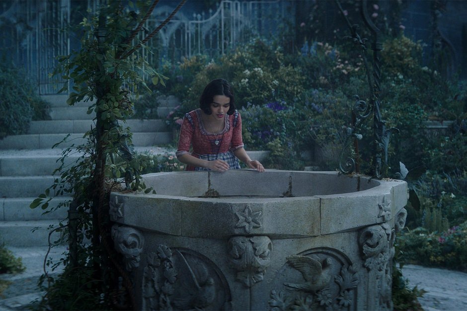 Кадр: фильм «Белоснежка»