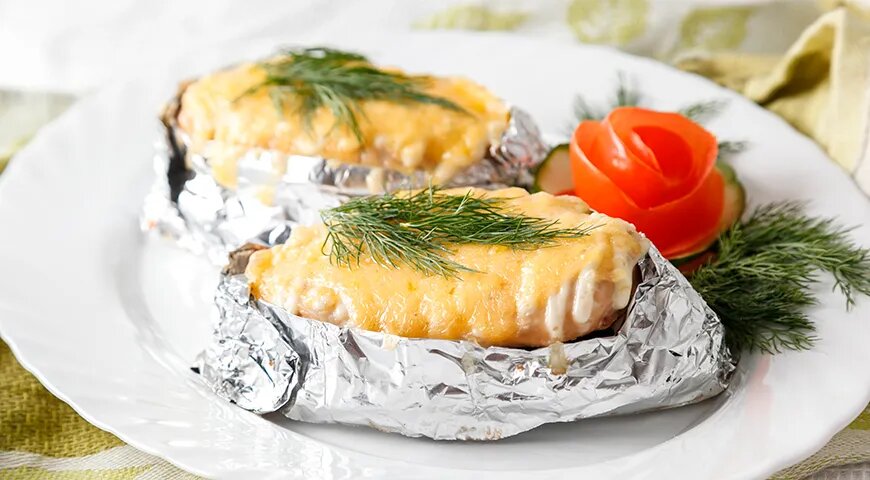   В духовке филе зубатки запекают примерно 20 минут (Shutterstock/FOTODOM)