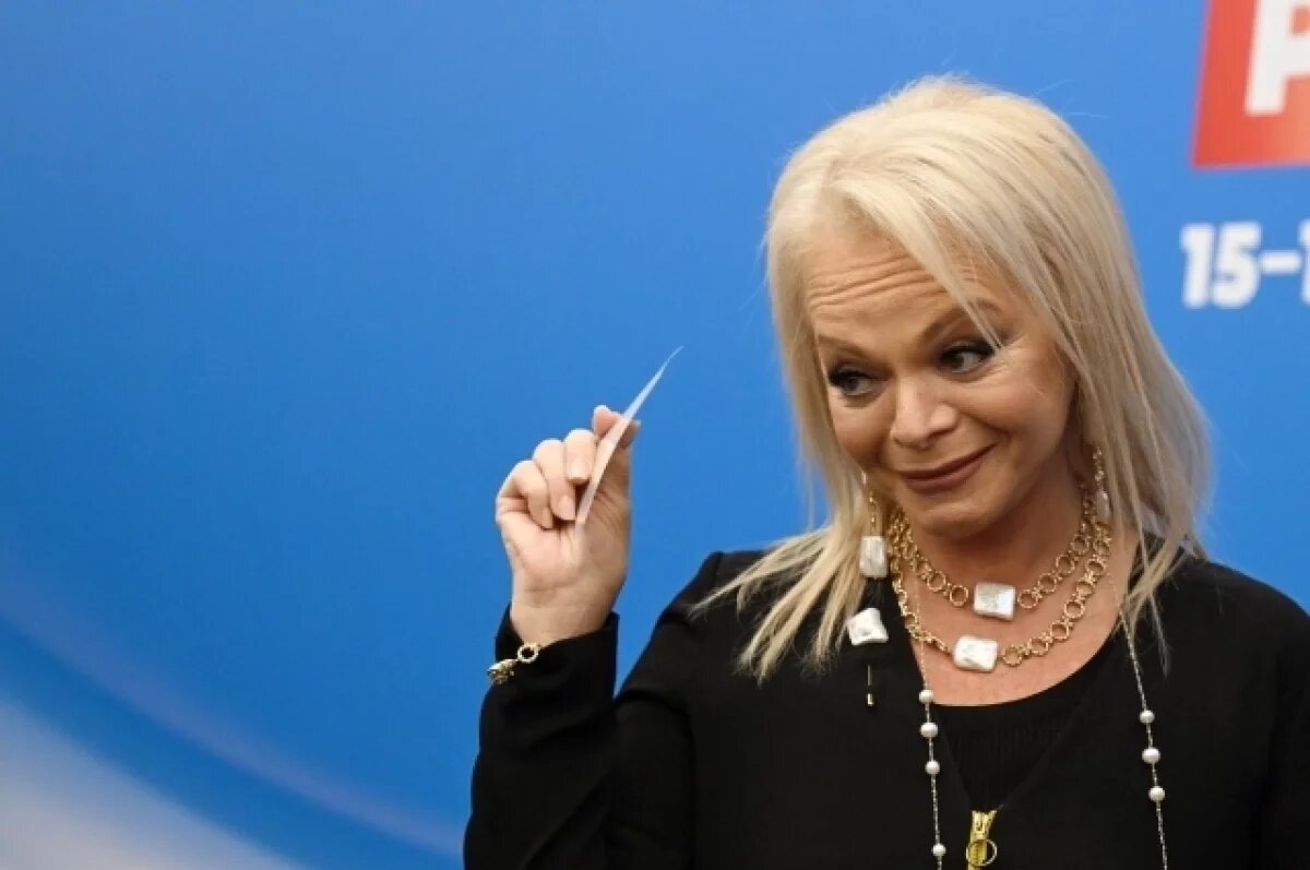    Юрист Хаминский заявил о возвращении Долиной в отсуженную у Лурье квартиру