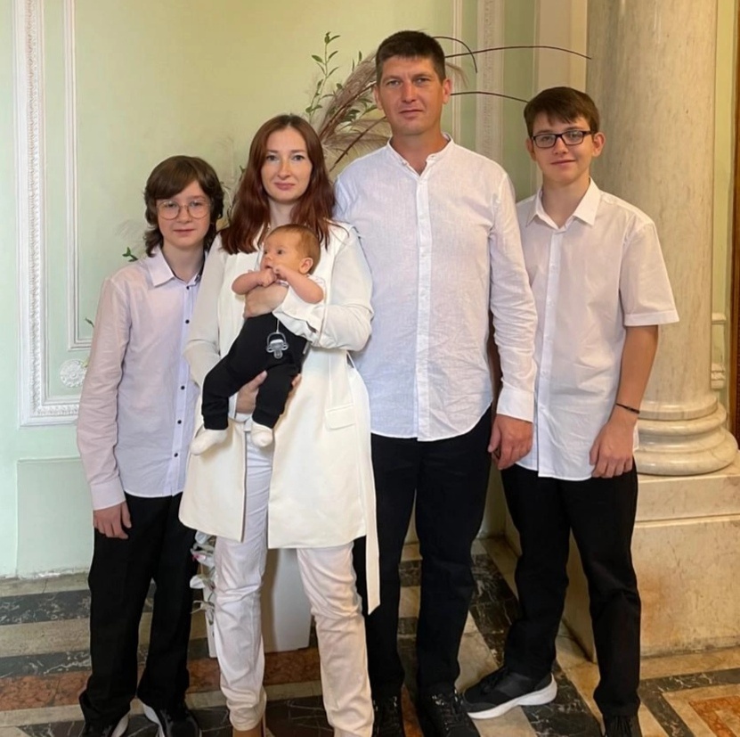 На свадьбе моей племяшки. Никитке 5 недель