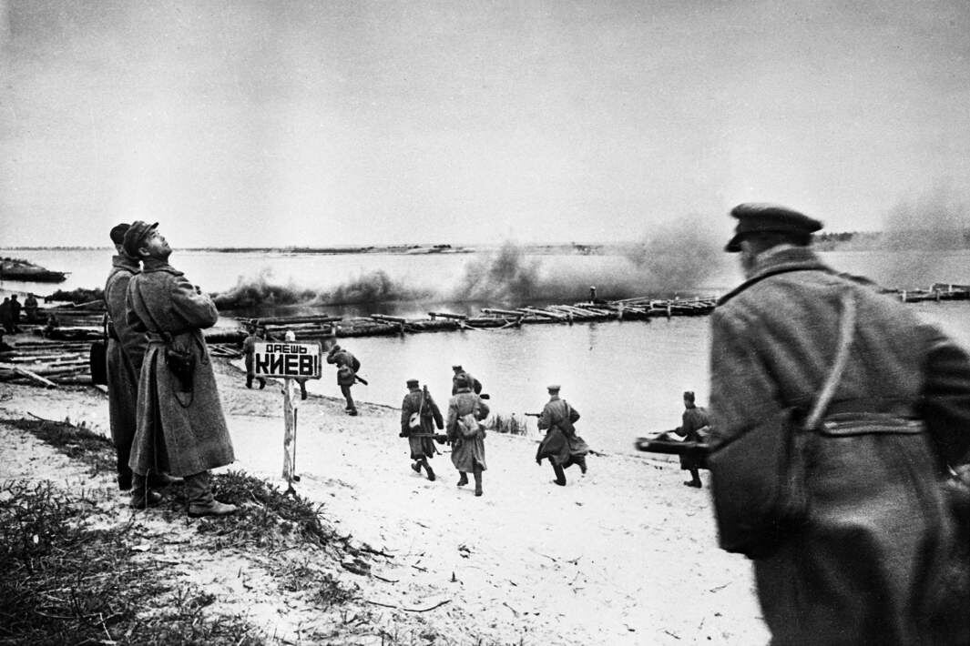 Форсирование Днепра. Сентябрь 1943 года
Фото: РИА Новости/Аркадий Шайхет