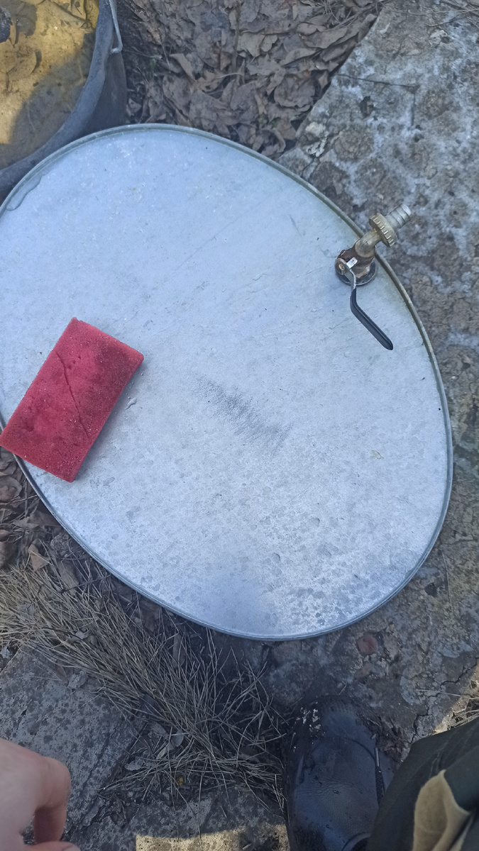 Решил ещё помыть бачок для воды