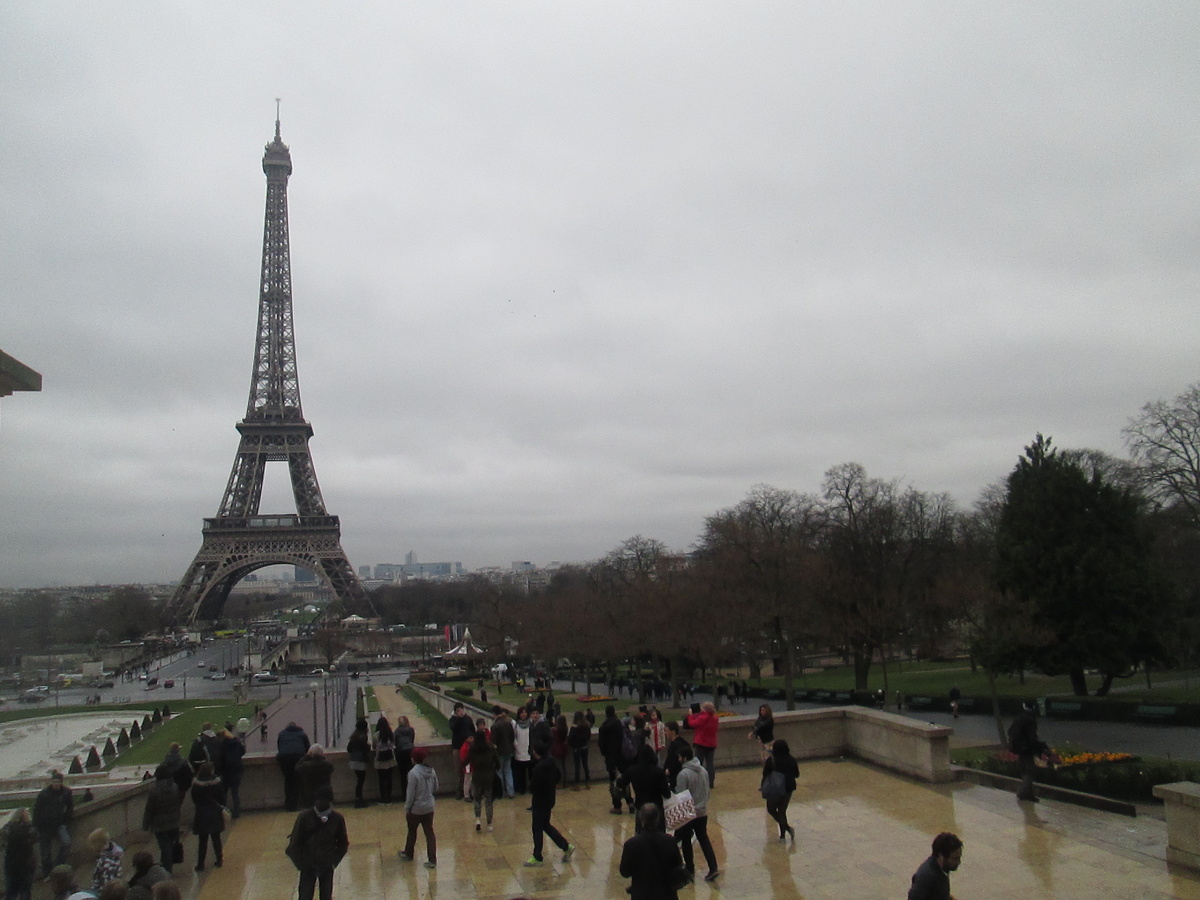 Я уверена, что эту барышню представлять не надо.