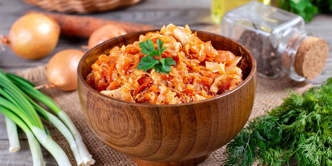 Тушеная капуста: рецепты на каждый день