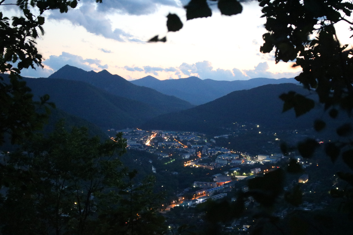 Дальнегорск вытянулся по долине на многие километры.