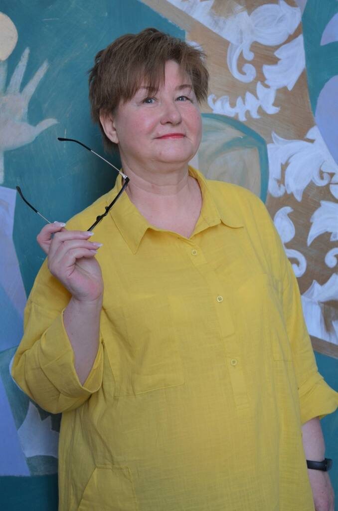 Галина Борисовна Паршукова – доктор культурологии, кандидат педагогических наук, профессор Новосибирского государственного педагогического университета