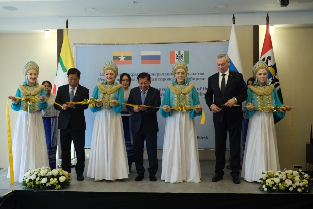 Открытие офиса Мьянмы в Новосибирске. Фото: официальная страница главы Новосибирской области Андрея Травникова в соцсети VK 