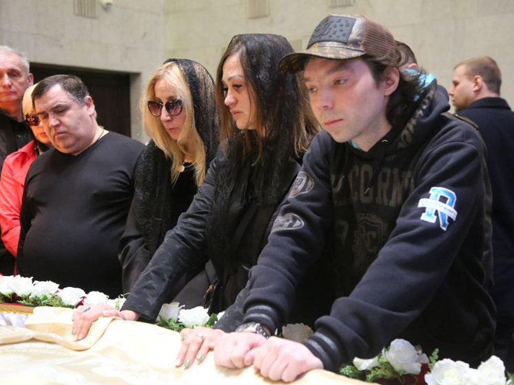   Лилия Шарловская