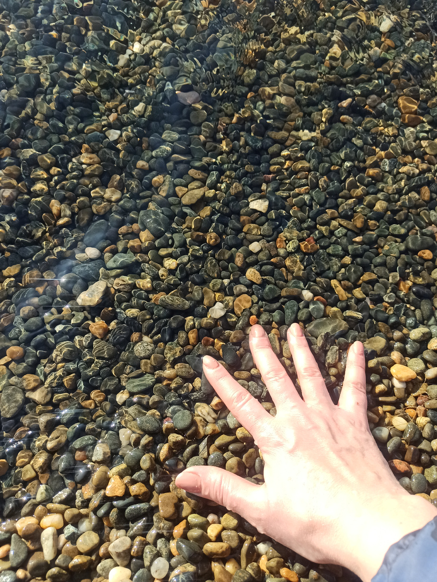 Холодное море Анапы 8 марта 2025 года. Теперь у меня много фоток для заставок своих статей, благодаря этой поездке.