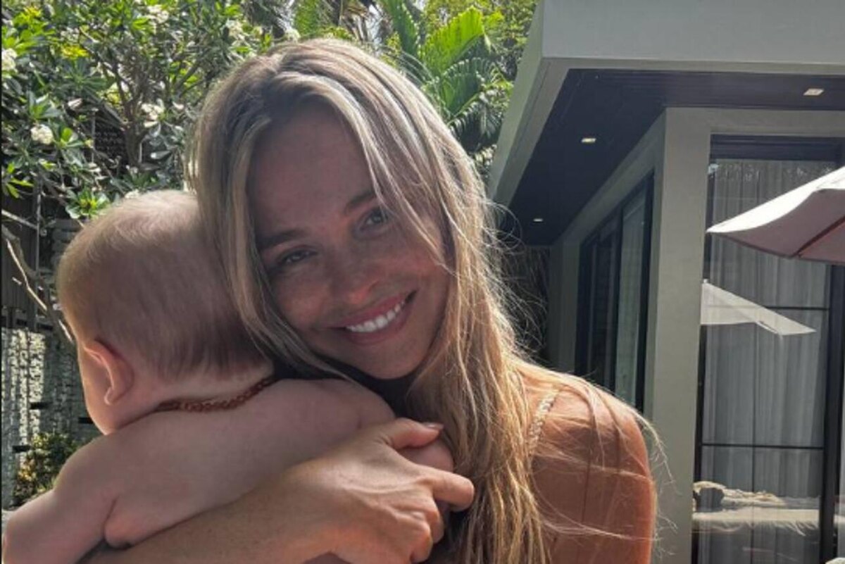    Анна Хилькевич с младшей дочерью. соцсети