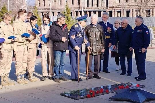    Память Героя Советского Союза Марины Расковой почтили в Энгельсе