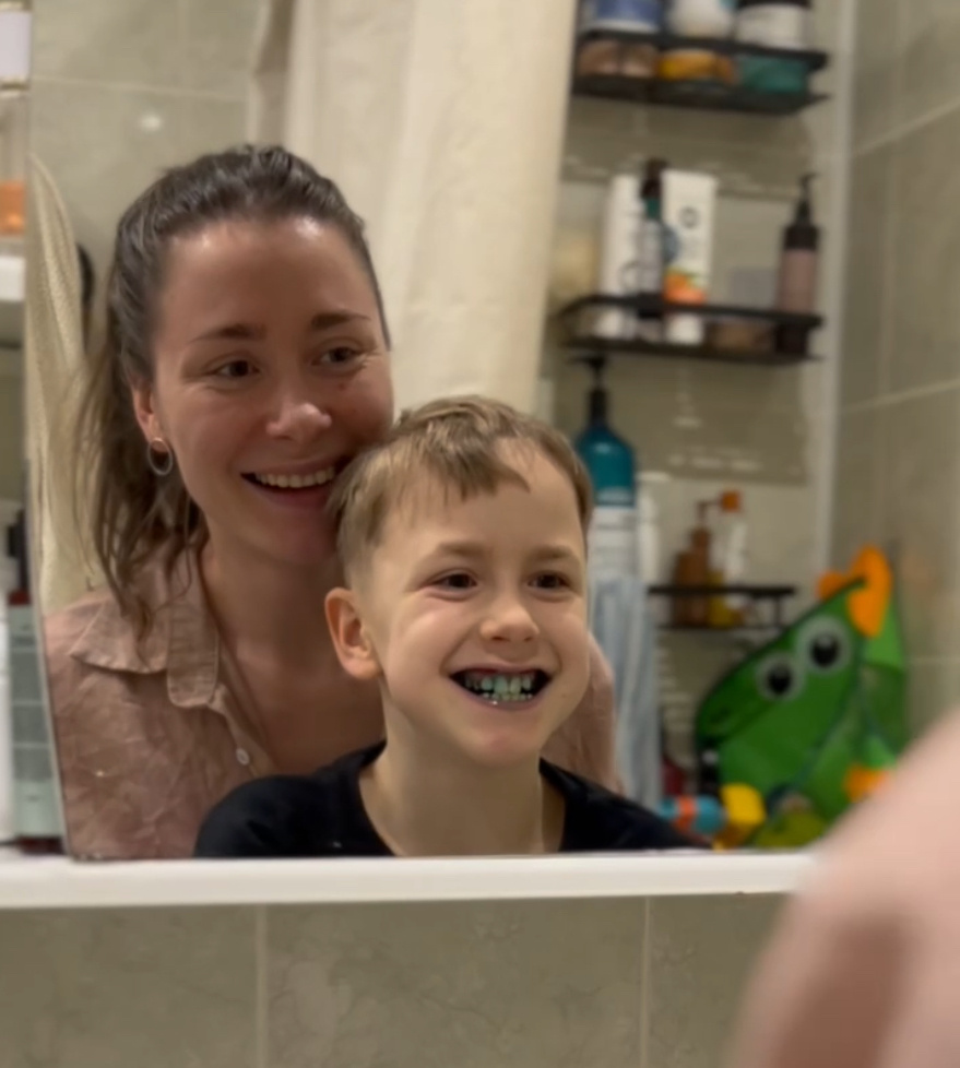 Паста с индикатором зубного налета