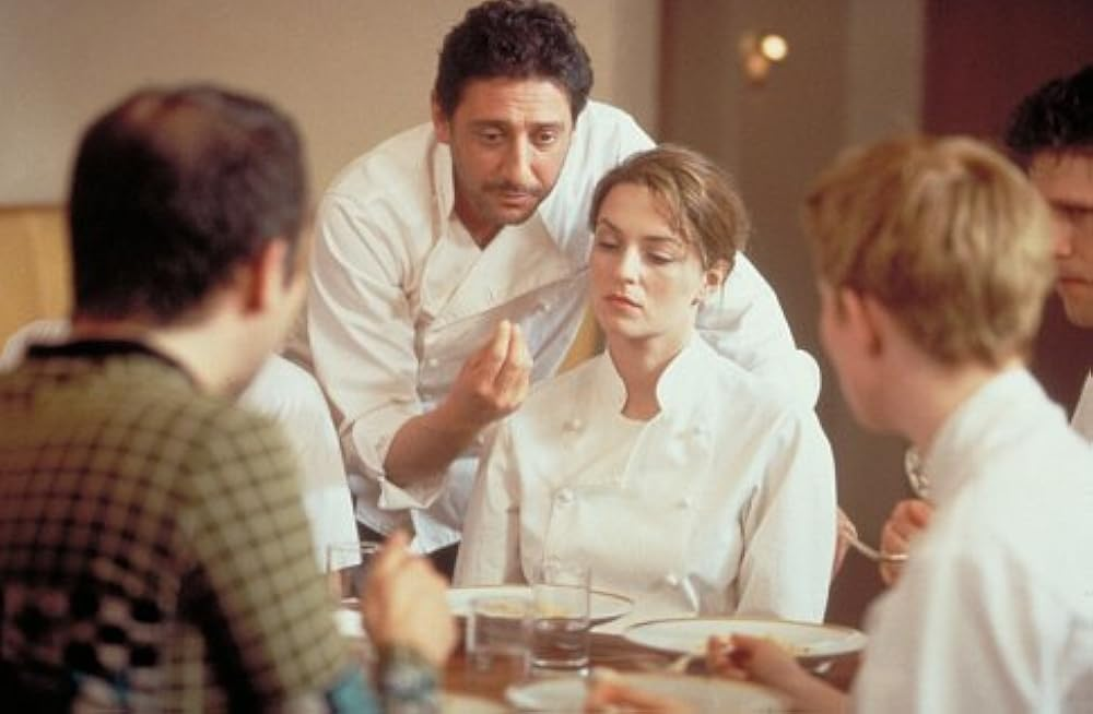 Кадр из фильма «Bella Martha». Режиссер: Сандра Неттельбек. Производство: Österreichischer Rundfunk (ORF), ARTE, Bavaria Film, Kinowelt Filmproduktion, Palomar, Pandora Filmproduktion GmbH, Prisma Film- und Fernsehproduktion, Rai Cinema, Südwestrundfunk (SWR), Schweizer Fernsehen DRS, SRG SSR idée suisse, T&C Film AG, Teleclub AG, Westdeutscher Rundfunk (WDR). Прокат: Интерсинема-Арт