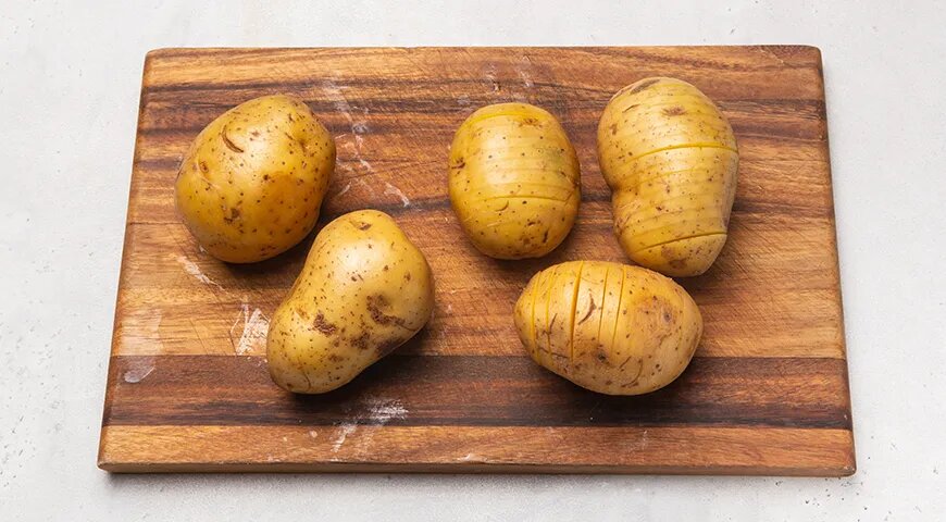   Картошка в фольге на углях (gastronom.ru)