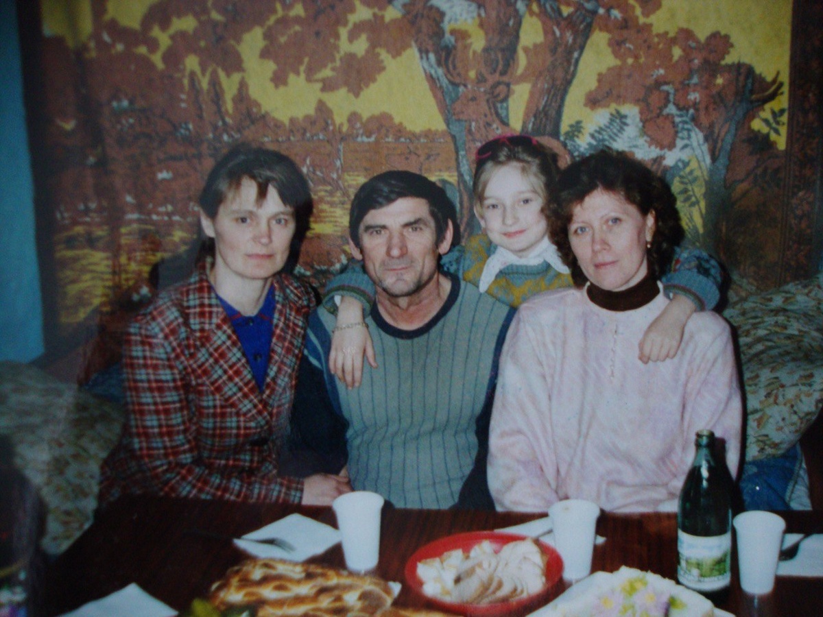 Мама, папа, я и моя крестная мама